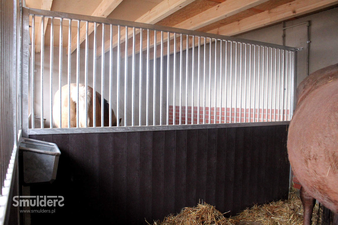 Sportline 3,5m mellanvägg med galler